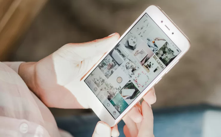 la ricerca sui social network: close-up di un profilo instagram